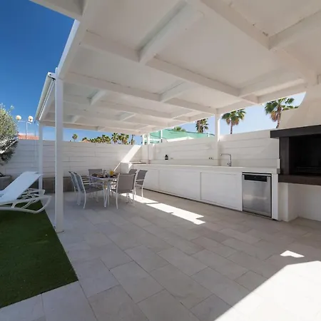 Domek alpejski Casa Maspalomas Private Pool, Bbq And Private Parking